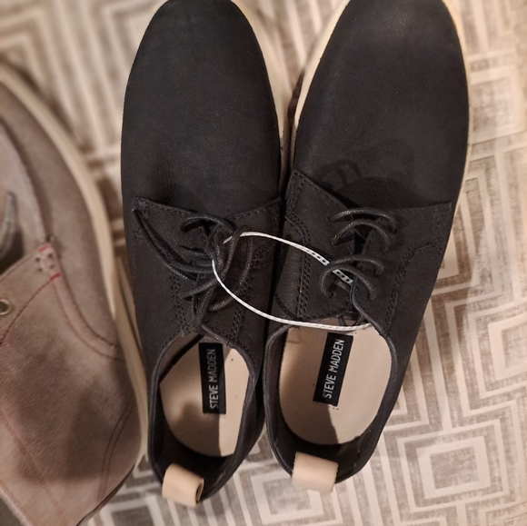 Mens Shoes - Picture 1 of 1